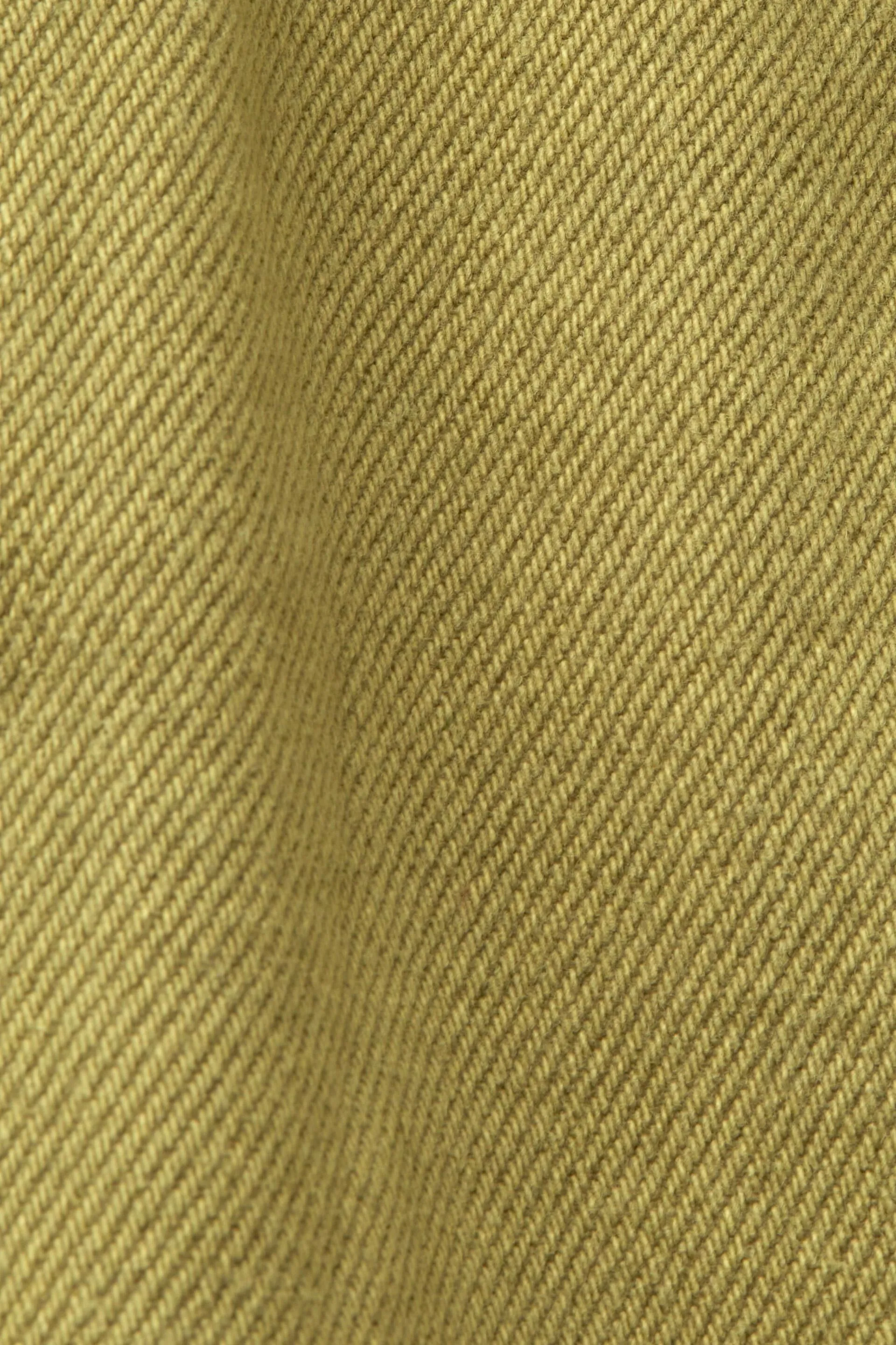 Pantaloncini di jeans a vita alta con cintura da annodare